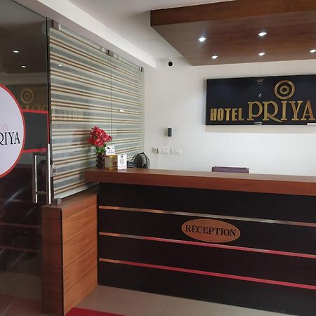 Hotel Priya Chengannur Экстерьер фото